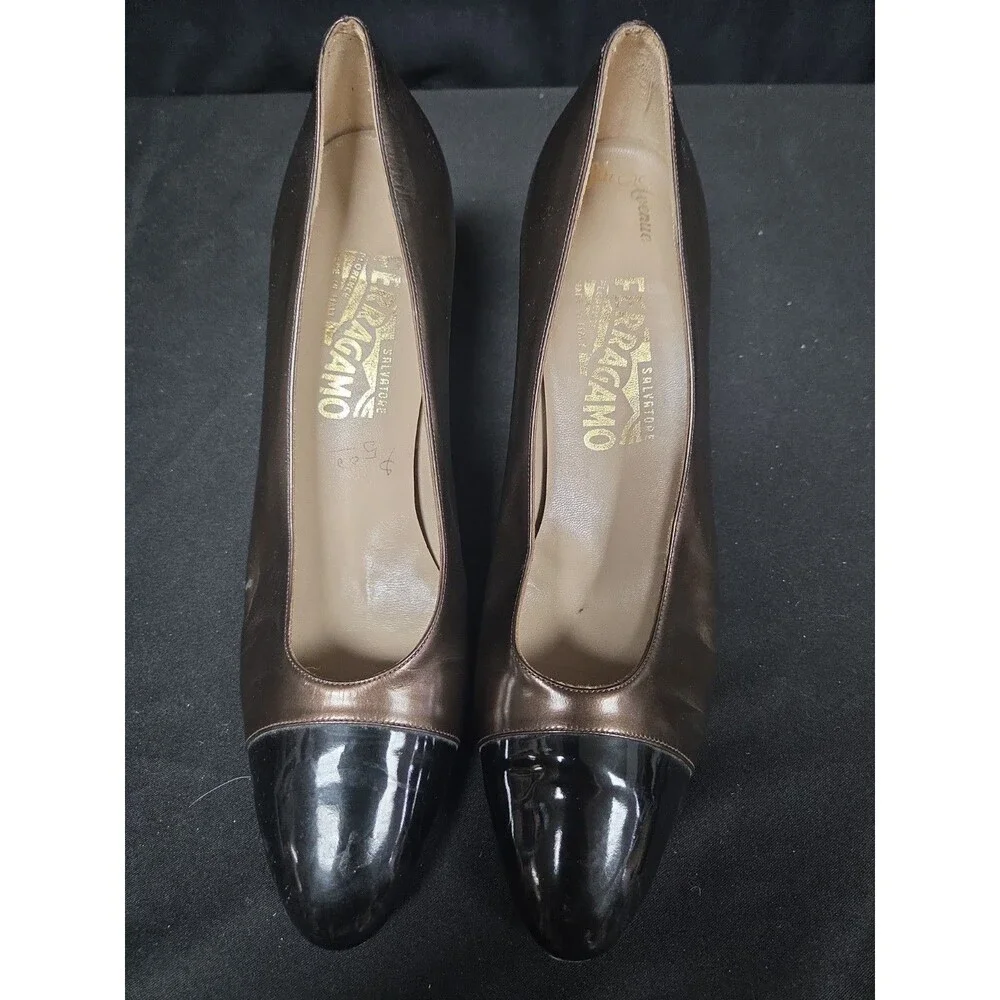 Salvatore Ferragamo Womens Pumps 9.5 AA Patent Leather Black & Bronze Vintage